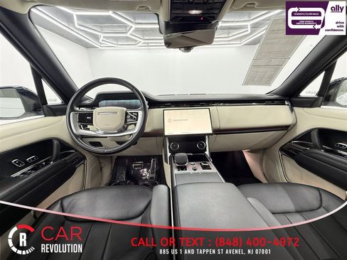 Used 2022 Land Rover Range Rover Long Wheelbase SE AWD/4WD image 13