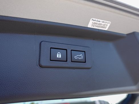 Certified 2025 Subaru Outback Limited AWD/4WD image 26