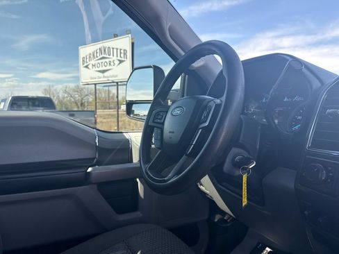 Used 2020 Ford F350 XLT w/ XLT Premium Package AWD/4WD image 11
