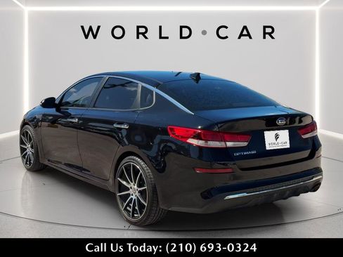 Used 2020 Kia Optima LX image 5