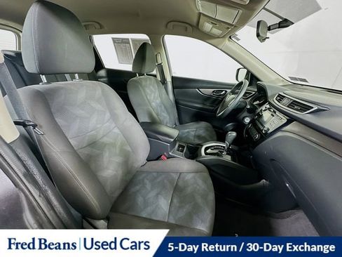 Used 2016 Nissan Rogue S image 27