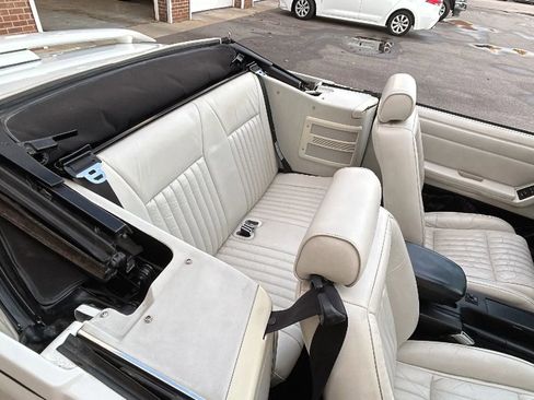 Used 1993 Ford Mustang LX image 21