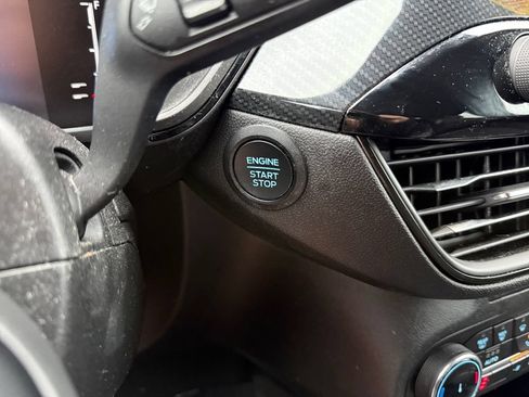 Used 2023 Ford Escape ST-Line AWD/4WD image 31