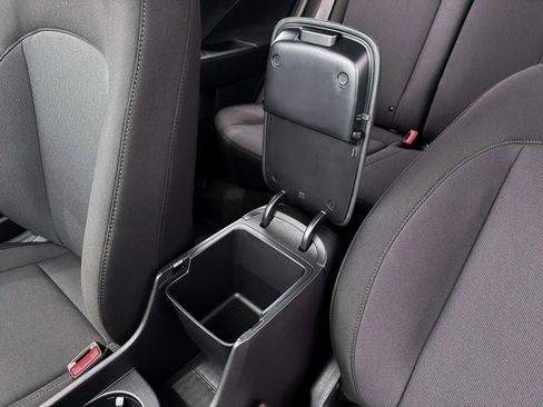 New 2026 Hyundai Kona SE image 19