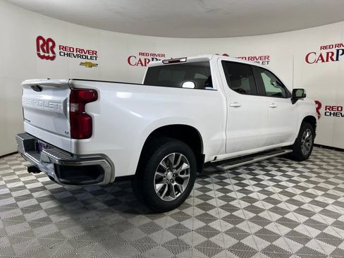 Used 2022 Chevrolet Silverado 1500 LT AWD/4WD image 7