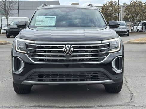 New 2026 Volkswagen Atlas SE FWD image 8