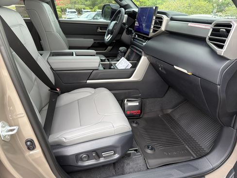 New 2026 Toyota Tundra Limited AWD/4WD image 13