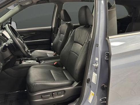 Used 2022 Honda Pilot Touring image 9