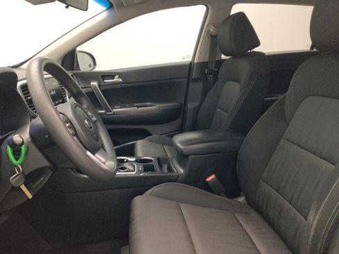 Used 2021 Kia Sportage LX image 17