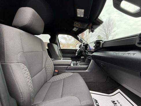 Used 2025 Toyota Tundra SR image 34