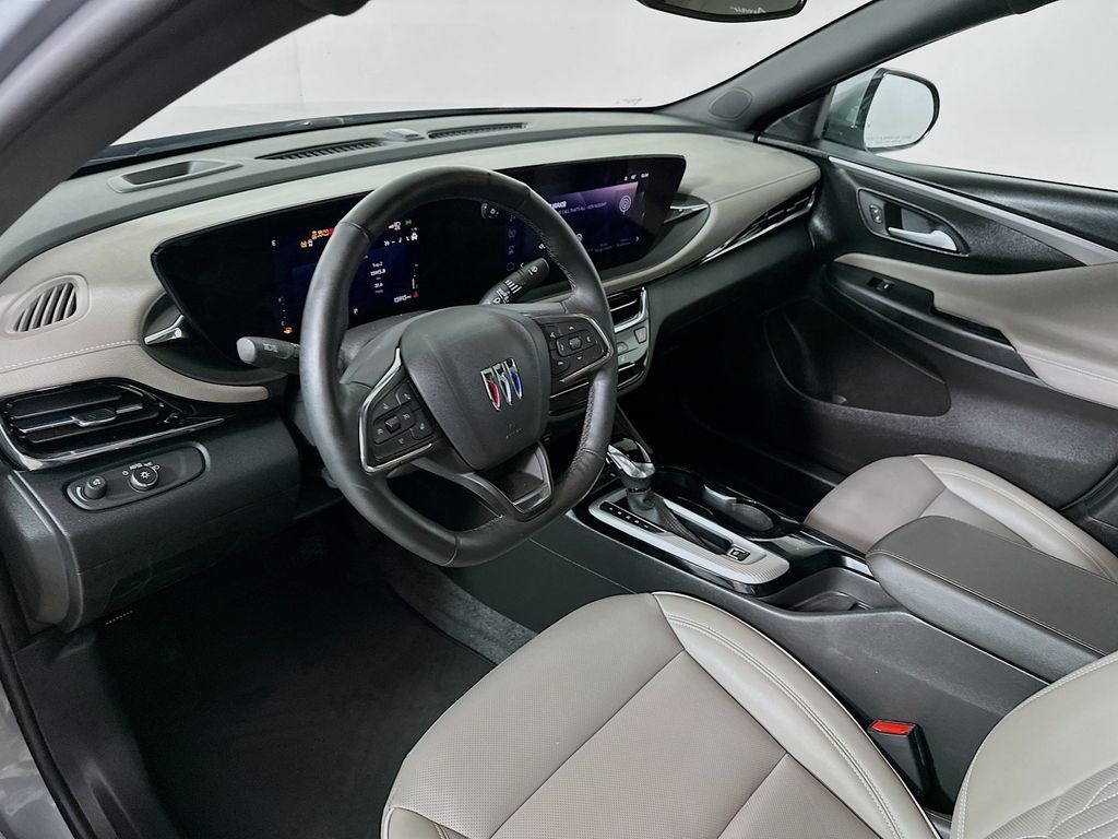 Used 2025 Buick Envista Avenir FWD image 10