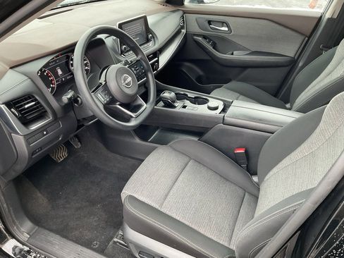 Used 2022 Nissan Rogue SV image 10