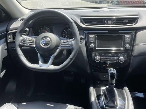 Used 2020 Nissan Rogue SL FWD image 23