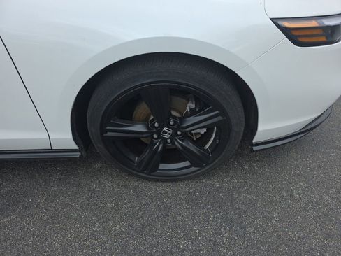 Certified 2024 Honda Accord Sport image 9