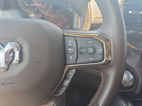 Used 2025 RAM 1500 Limited AWD/4WD image 17