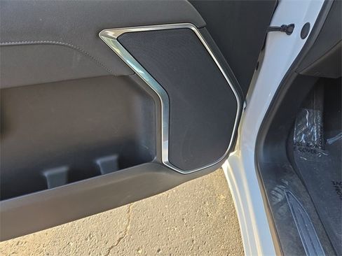 Used 2025 GMC Sierra 1500 SLT image 30