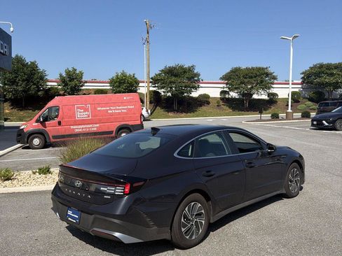 Certified 2026 Hyundai Sonata Blue FWD image 9