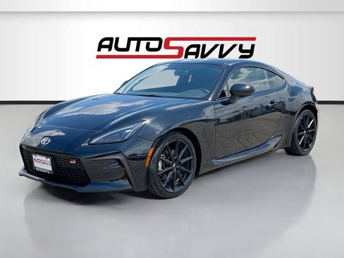 Used 2023 Toyota GR86 Premium w/ ALL Weather Mat Package (TMS) RWD image 3