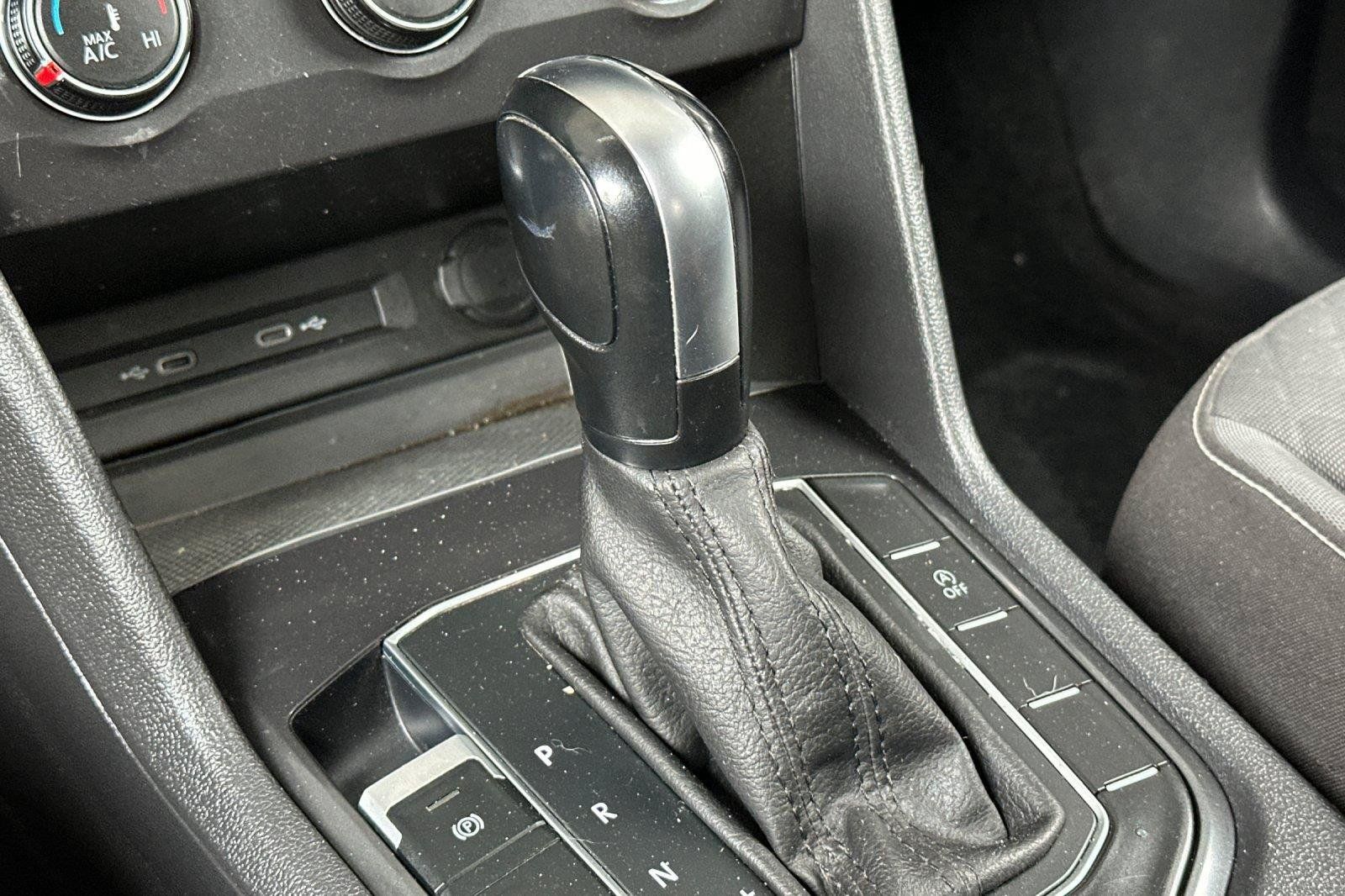Certified 2021 Volkswagen Tiguan S FWD image 21