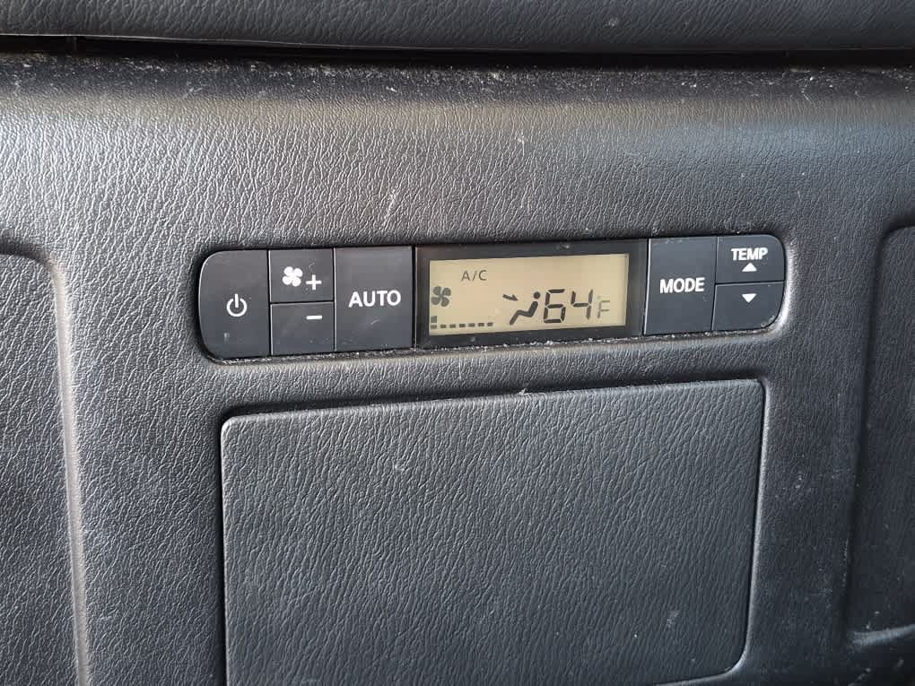 Used 2023 Nissan Armada SL AWD/4WD image 11