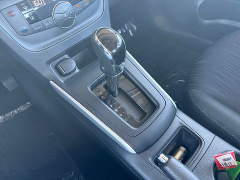Used 2019 Nissan Sentra SV FWD image 17