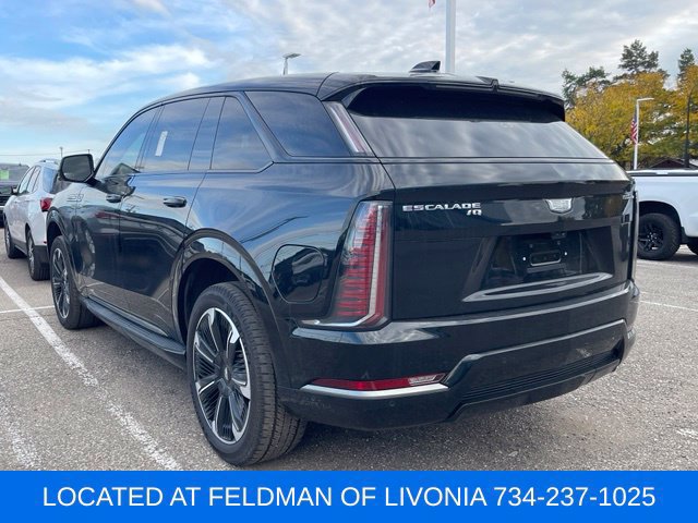 Used 2025 Cadillac Escalade IQ Luxury 1 AWD/4WD image 2