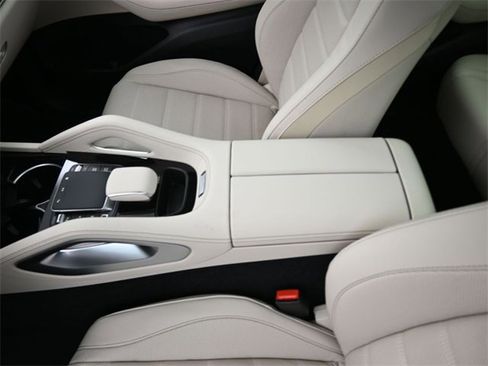 New 2026 Mercedes-Benz GLE 450 4MATIC image 9