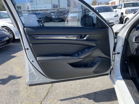 Used 2020 Honda Accord Sport image 16
