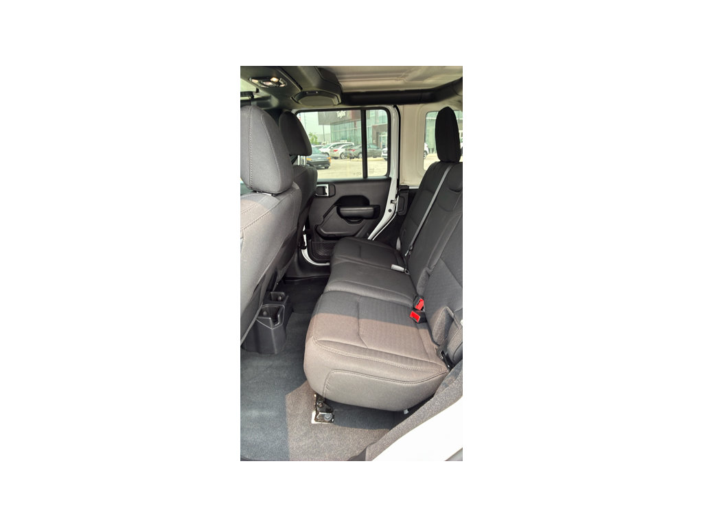 Used 2023 Jeep Wrangler Unlimited Sport AWD/4WD image 10