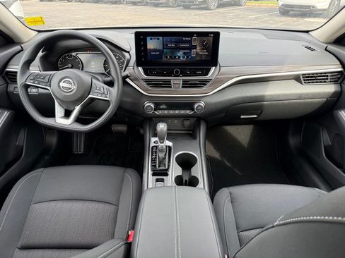 New 2025 Nissan Altima 2.5 SV w/ SV Special Edition Package image 14