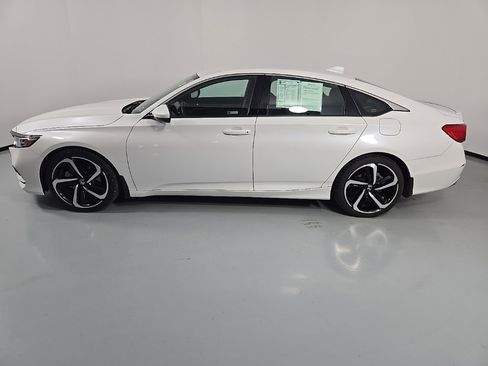 Used 2019 Honda Accord Sport image 4