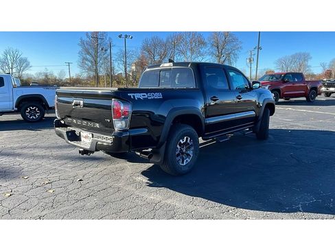 Used 2023 Toyota Tacoma TRD Off-Road w/ TRD Premium Off Road Package image 7