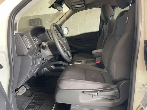 Used 2025 Nissan Frontier S RWD image 10