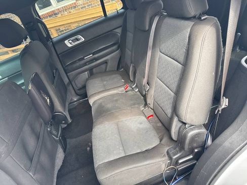 Used 2013 Ford Explorer XLT w/ Class III Trailer Tow Pkg AWD/4WD image 13