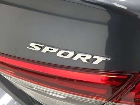Used 2024 Honda Civic Sport image 8