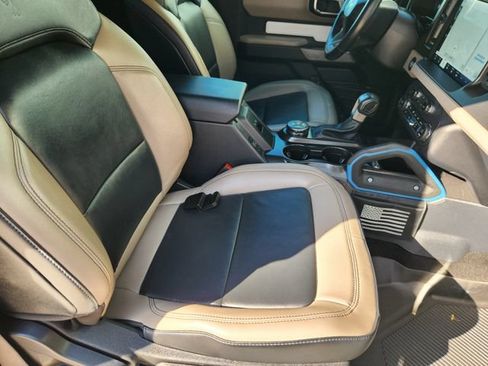 Used 2023 Ford Bronco Wildtrak AWD/4WD image 14