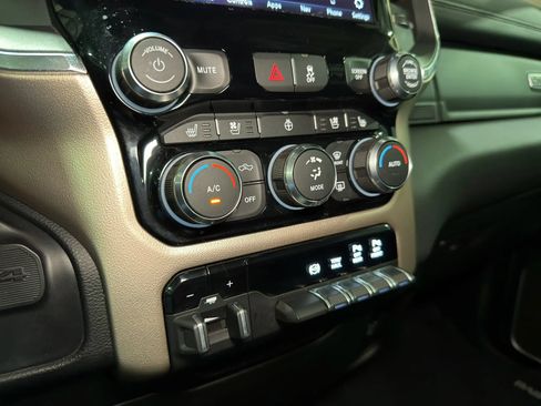 Used 2019 RAM 3500 Laramie AWD/4WD image 26