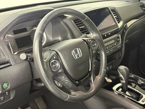 Used 2017 Honda Ridgeline Black Edition image 12