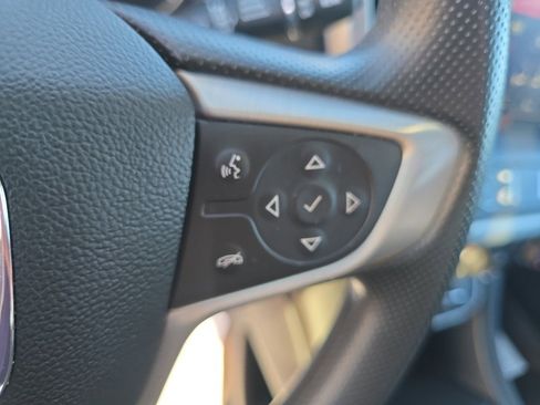 Used 2023 GMC Acadia SLE image 23