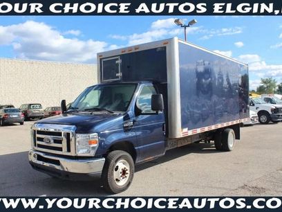 Used 2016 Ford E-450 and Econoline 450 Super Duty w/ Exterior Upgrade Package