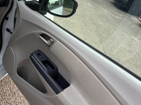 Used 2010 Honda Insight EX image 35
