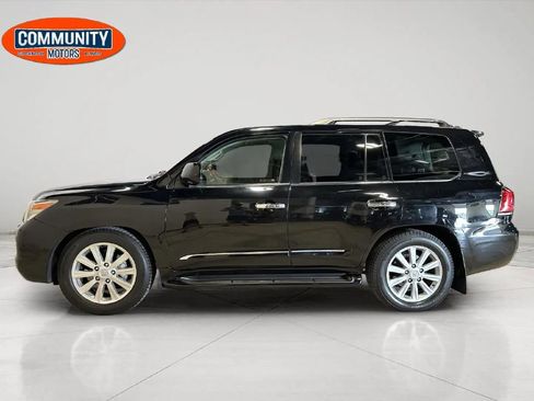 Used 2009 Lexus LX 570 4WD image 3