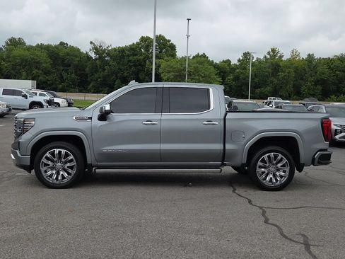 Used 2025 GMC Sierra 1500 Denali w/ Denali Reserve Package AWD/4WD image 2