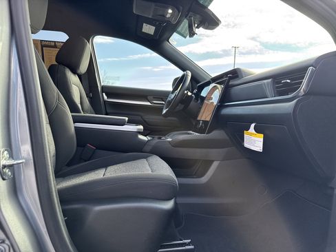 Used 2026 GMC Terrain Elevation w/ Technology Package II image 29