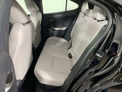 Used 2025 Lexus UX 300h AWD w/ Accessory Package (Z1) image 31