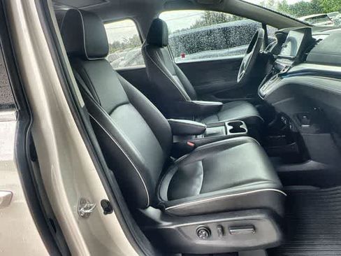 Used 2026 Honda Odyssey Elite image 12