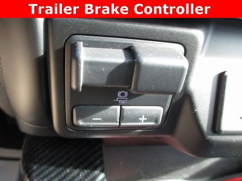 Certified 2021 Chevrolet Silverado 1500 LT Trail Boss w/ Convenience Package II image 18