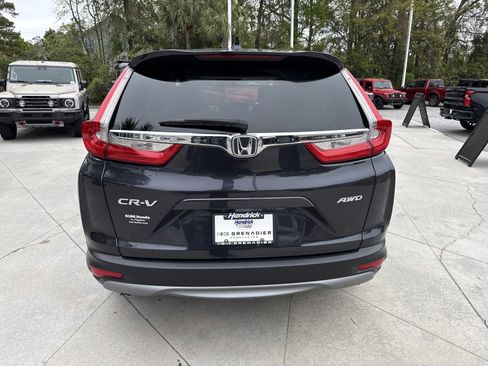 Used 2017 Honda CR-V EX image 8