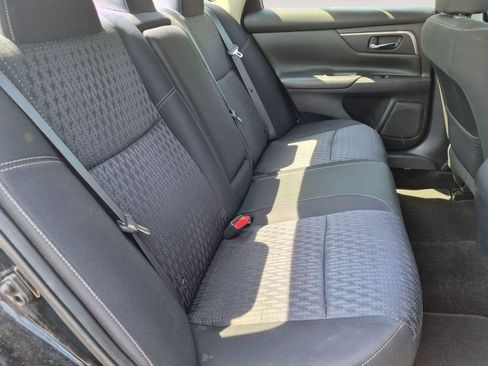 Used 2016 Nissan Altima 2.5 SV FWD image 18