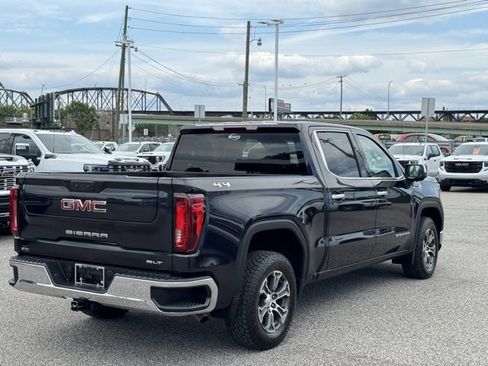 Certified 2024 GMC Sierra 1500 SLT image 5